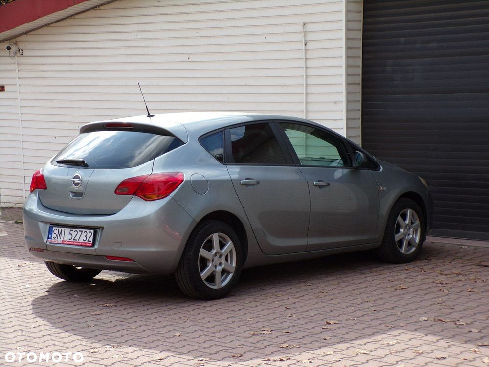 Opel Astra - 6