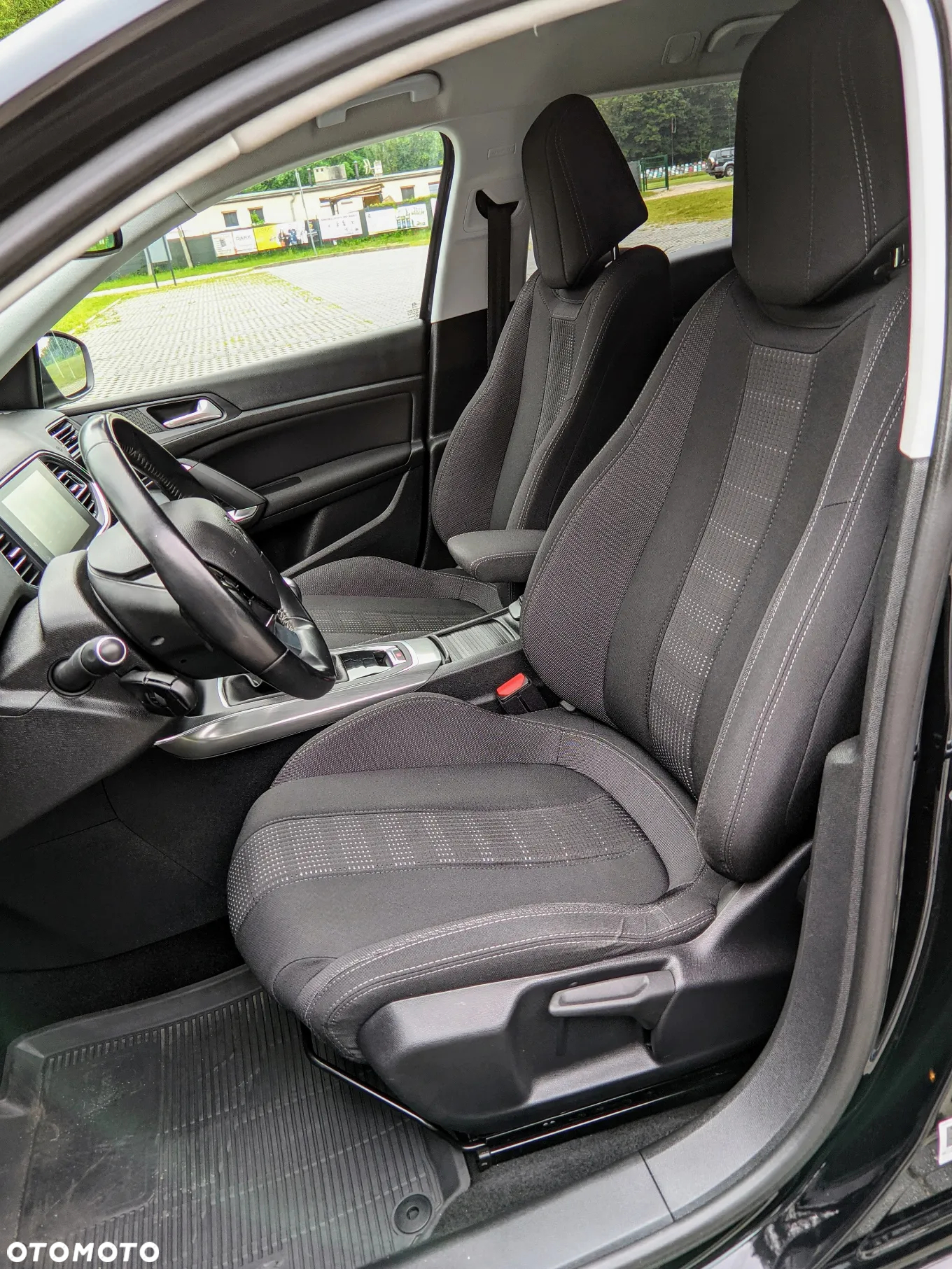 Peugeot 308 SW 1.6 BlueHDi Allure S&S - 15