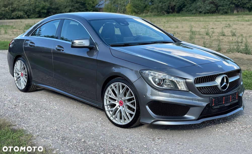 Mercedes-Benz CLA 180 7G-DCT AMG Line - 20