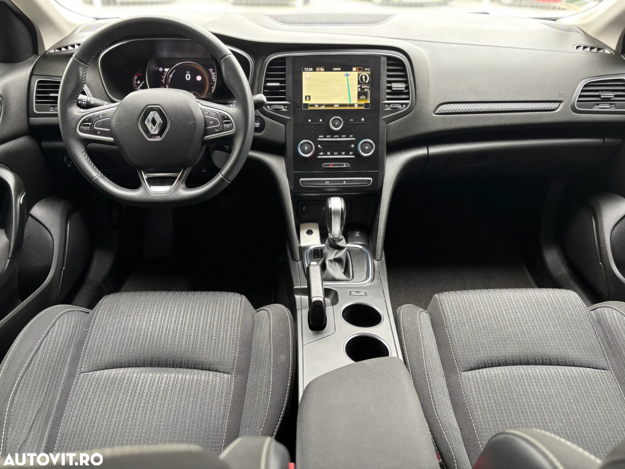 Renault Megane BLUE dCi 115 EDC BUSINESS EDITION - 24