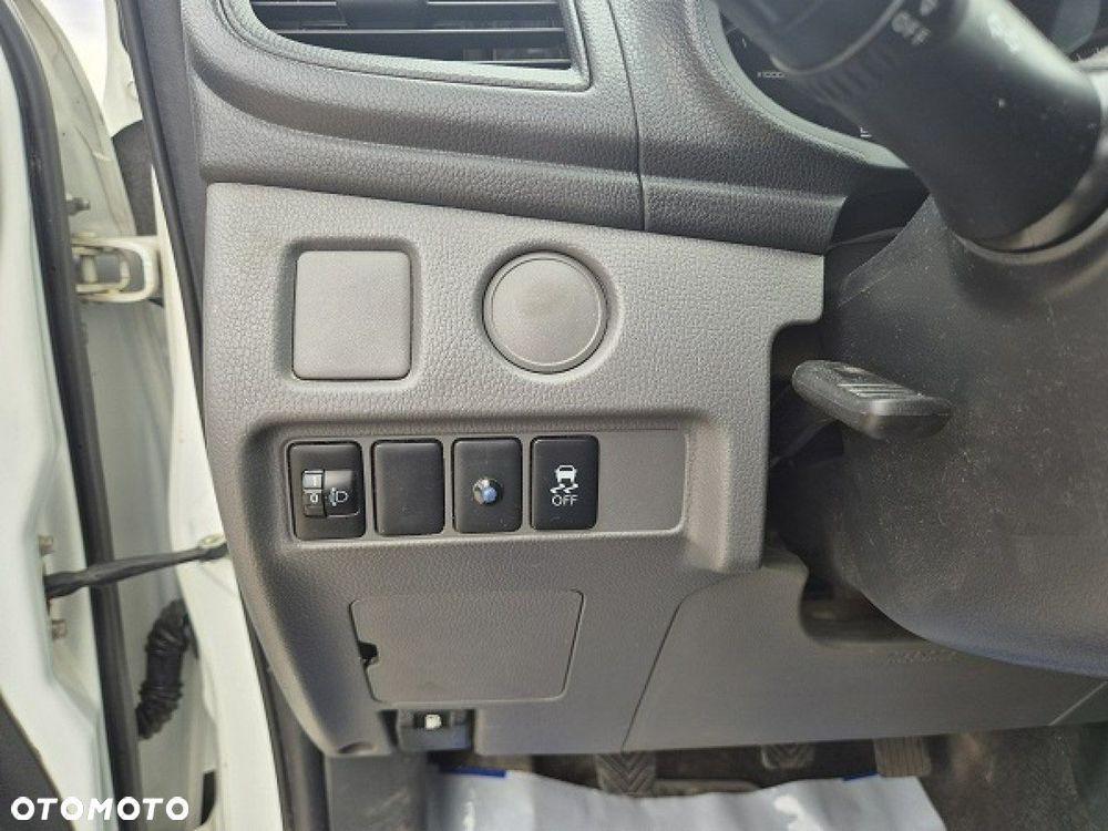 Mitsubishi L200 - 17