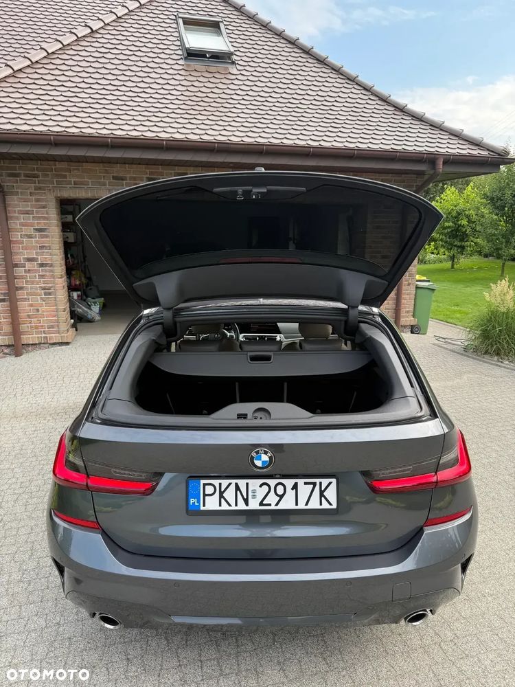 BMW Seria 3 320d M Sport Shadow sport - 11