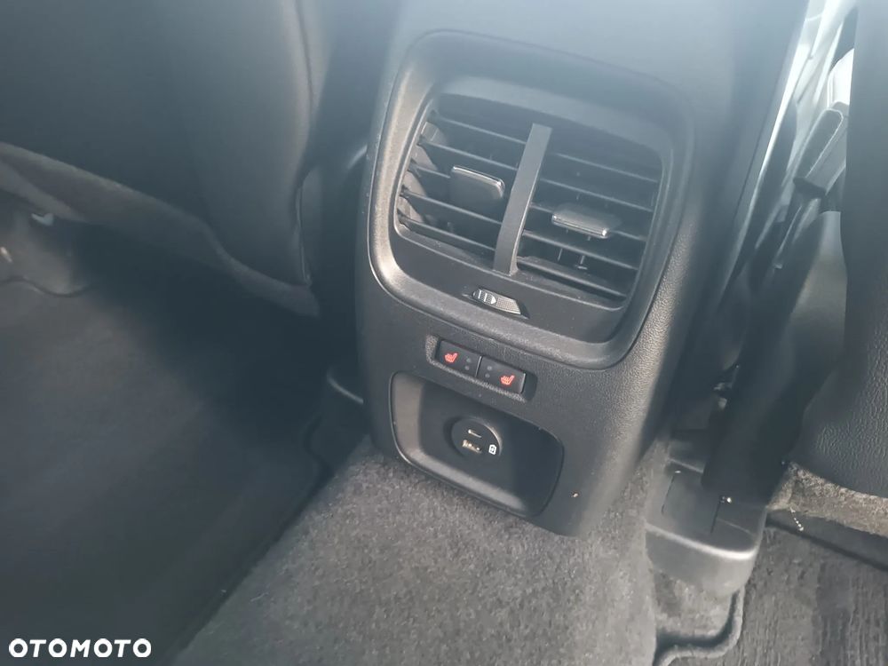 Ford Kuga 1.5 EcoBoost FWD Titanium X - 33