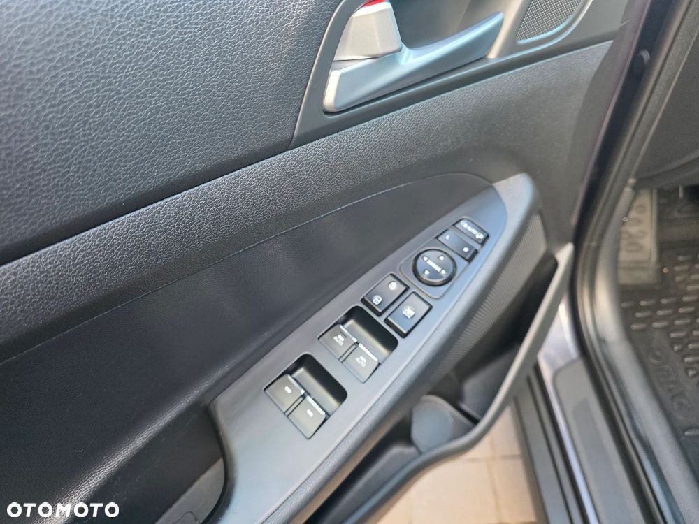 Hyundai Tucson blue 1.6 CRDi 2WD Style - 28
