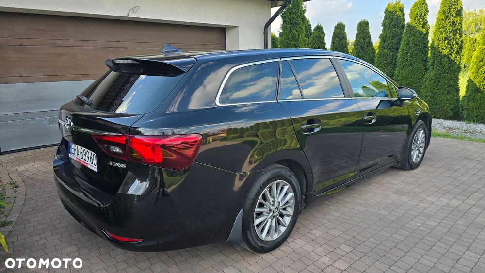 Toyota Avensis - 11