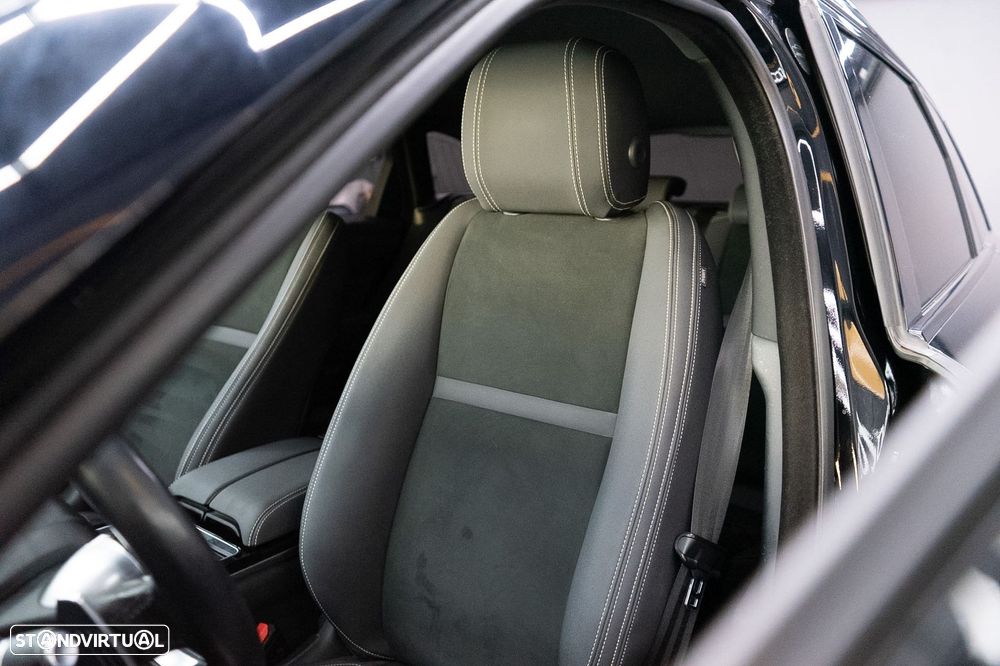 Land Rover Range Rover Velar 2.0d R-Dynamic - 25