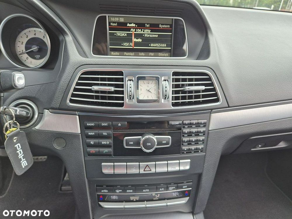 Mercedes-Benz Klasa E - 32