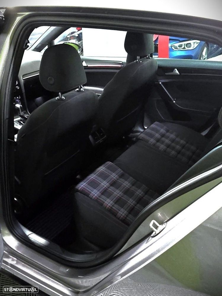 VW Golf GTI Performance BlueMotion DSG - 17