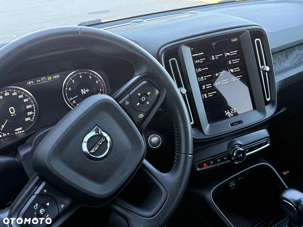 Volvo XC 40 T2 Momentum Core - 35