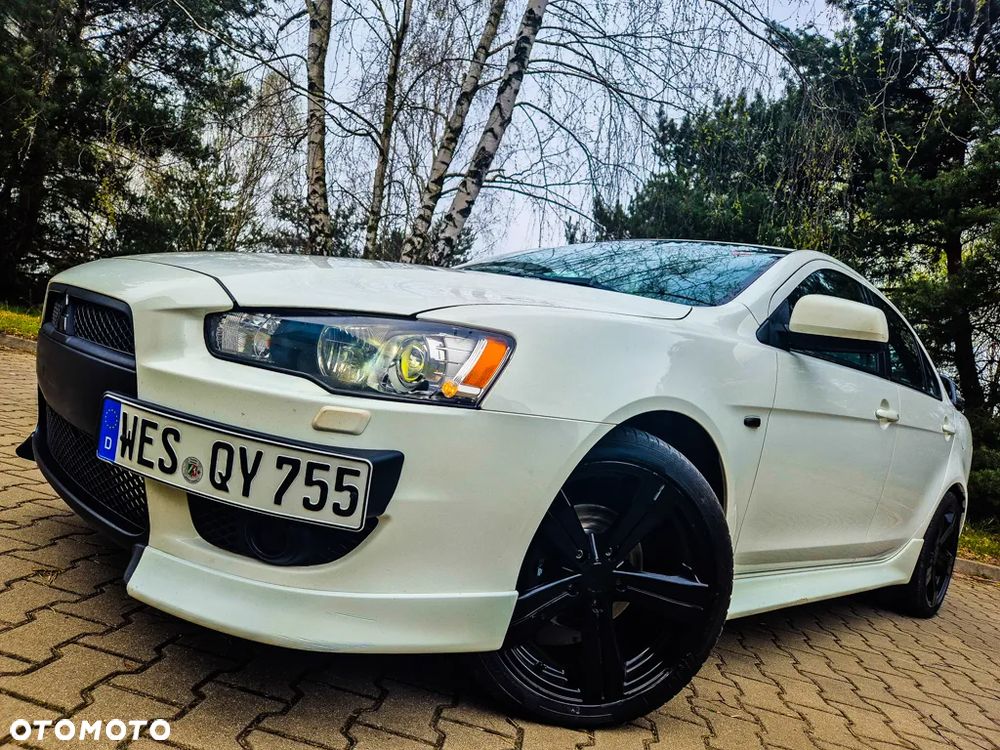 Mitsubishi Lancer 1.6 Intense - 11