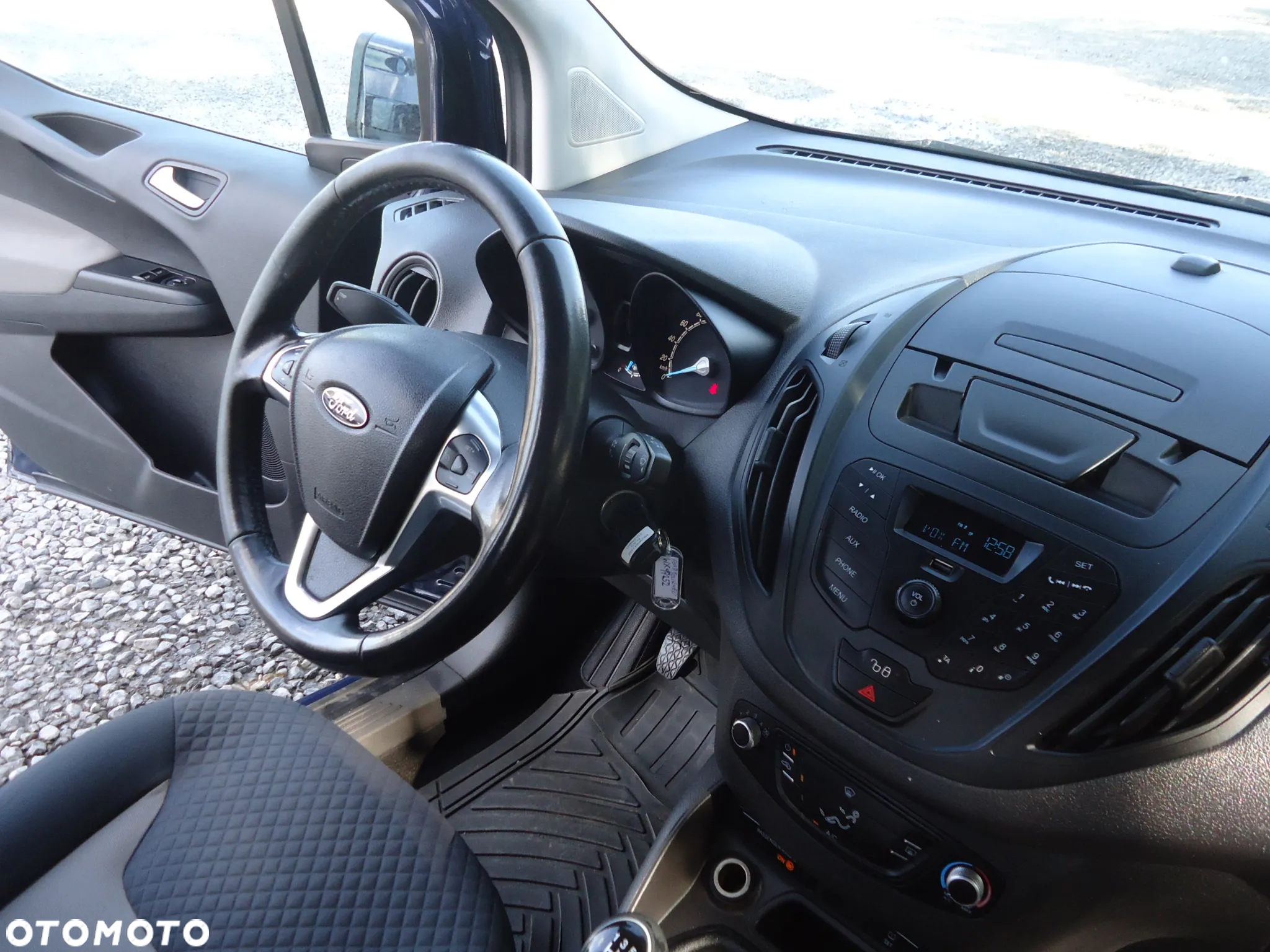 Ford Tourneo Courier 1.5 TDCi Trend - 13