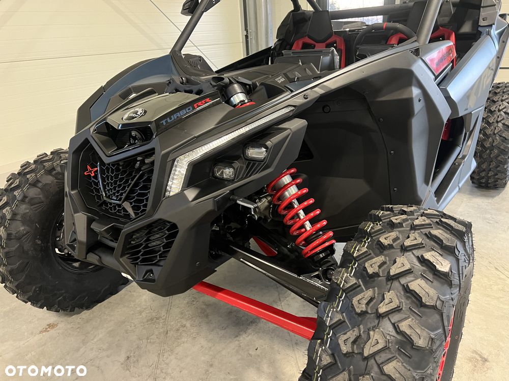 Can-Am Maverick - 10