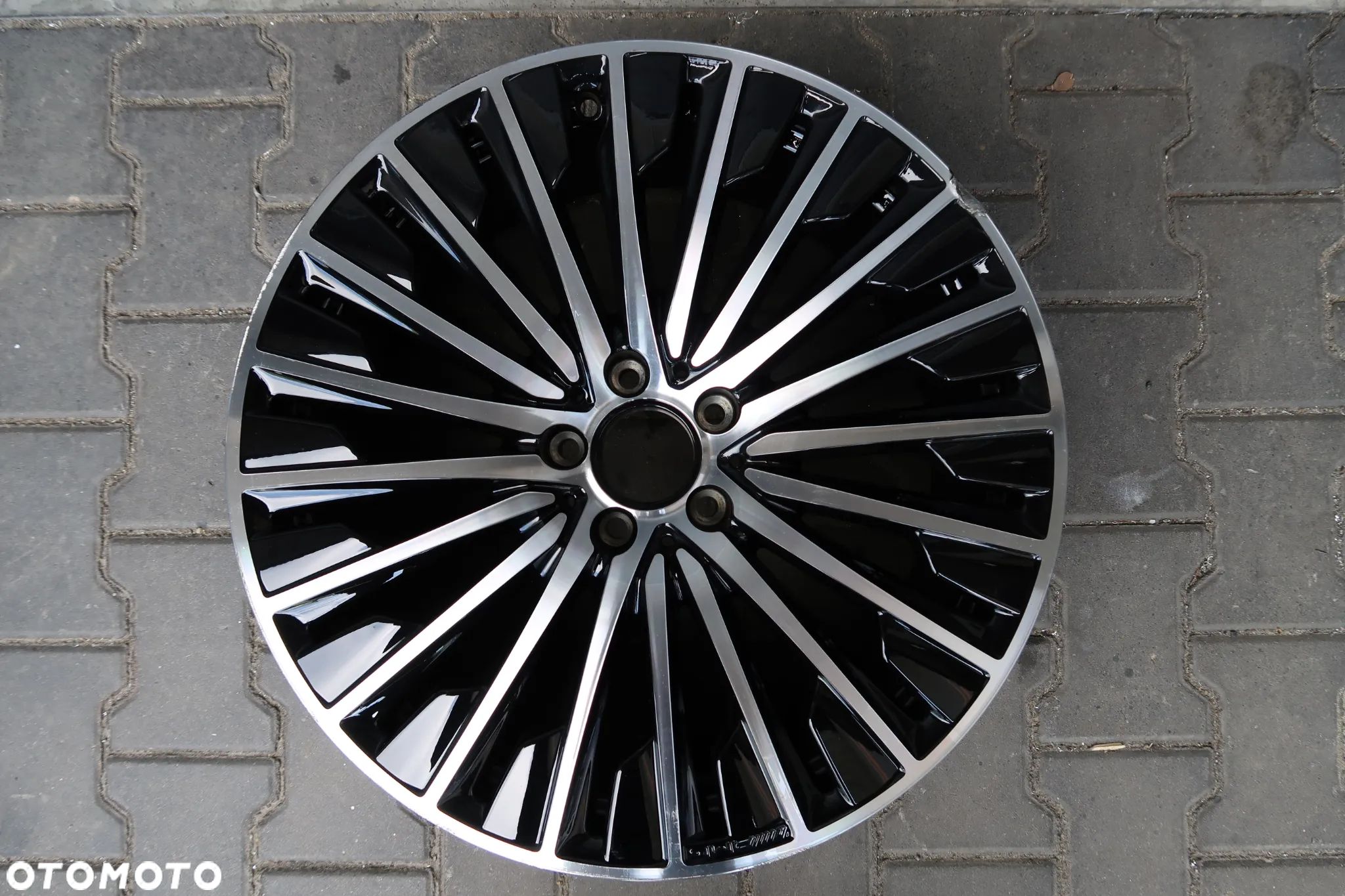 C68/C70 FELGA MERCEDES E KALSA A2144010500 8,5X20ET35,5 - 1