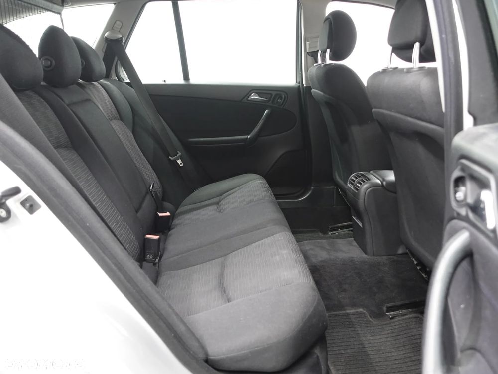 Mercedes-Benz Klasa C 220 CDI Classic - 23