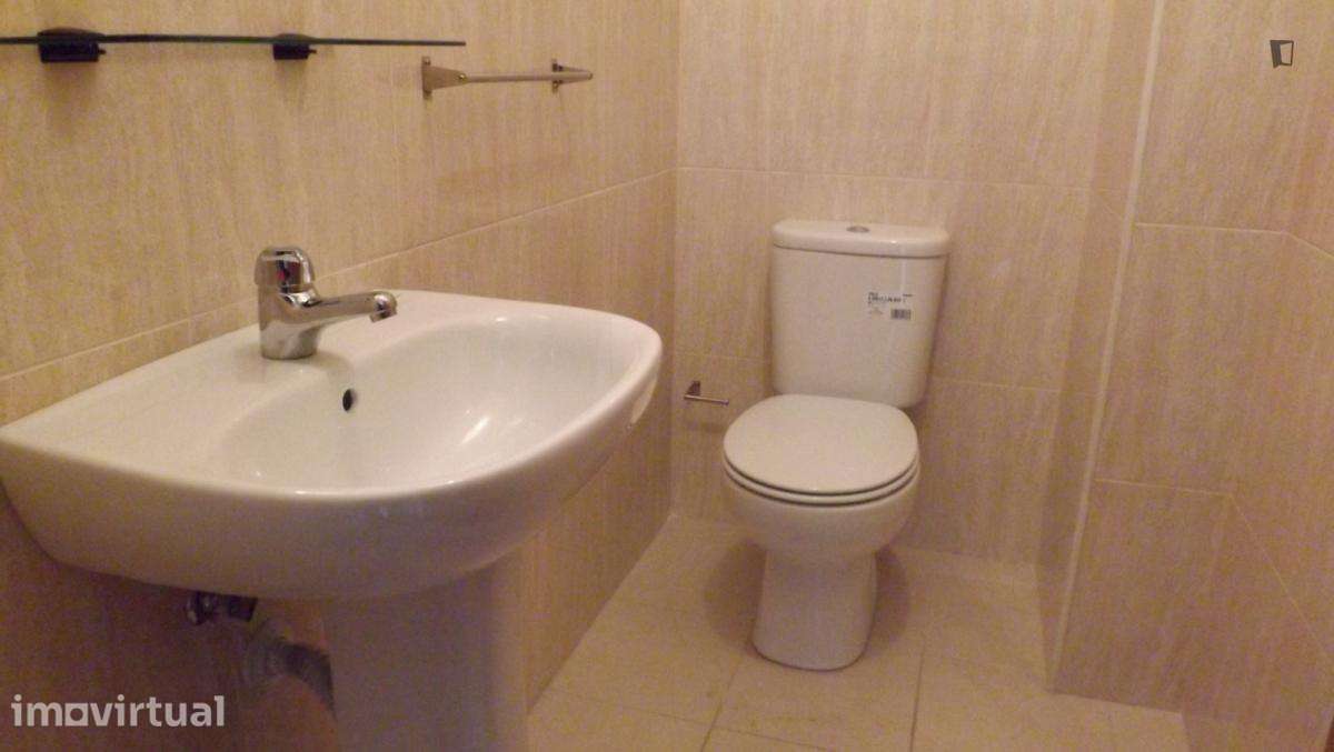 Apartamento com 2 quartos - localizado em Montarroio Coimbra - Grande imagem: 5/8