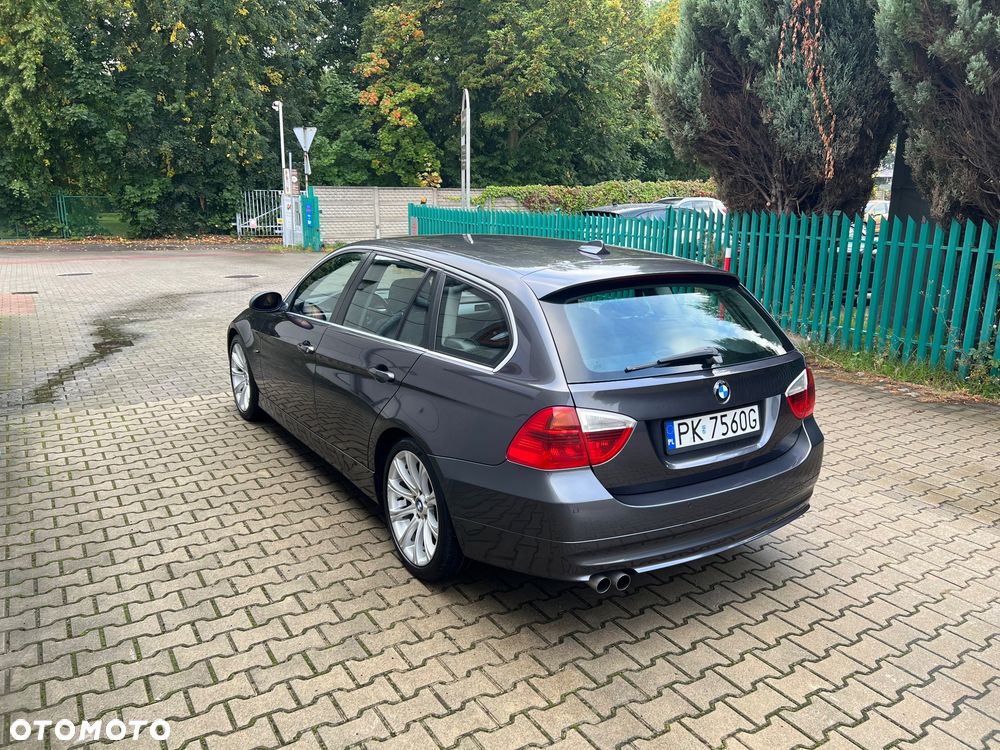 BMW Seria 3 325d - 5