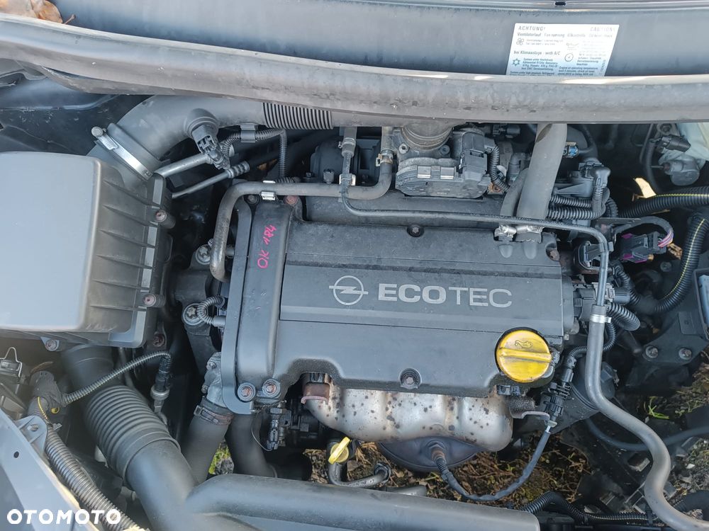 OPEL CORSA D 08r MERIVA A 1.2 16V SILNIK Z12XEP goły - 1