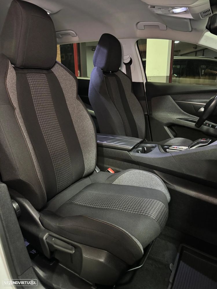 Peugeot 5008 PureTech 130 EAT6 Active - 11