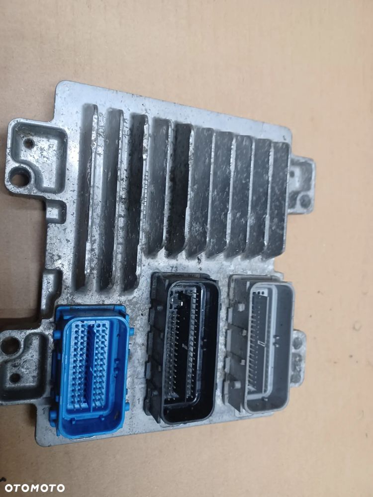 KOMPUTER STEROWNIK SILNIKA CORSA E 12669134AB6P - 2