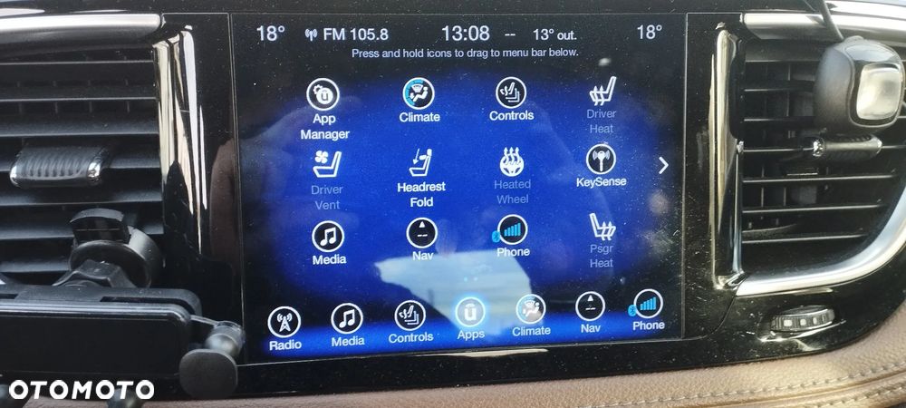 Chrysler Pacifica - 16