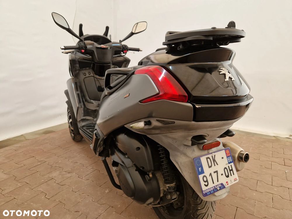 Peugeot Metropolis - 26