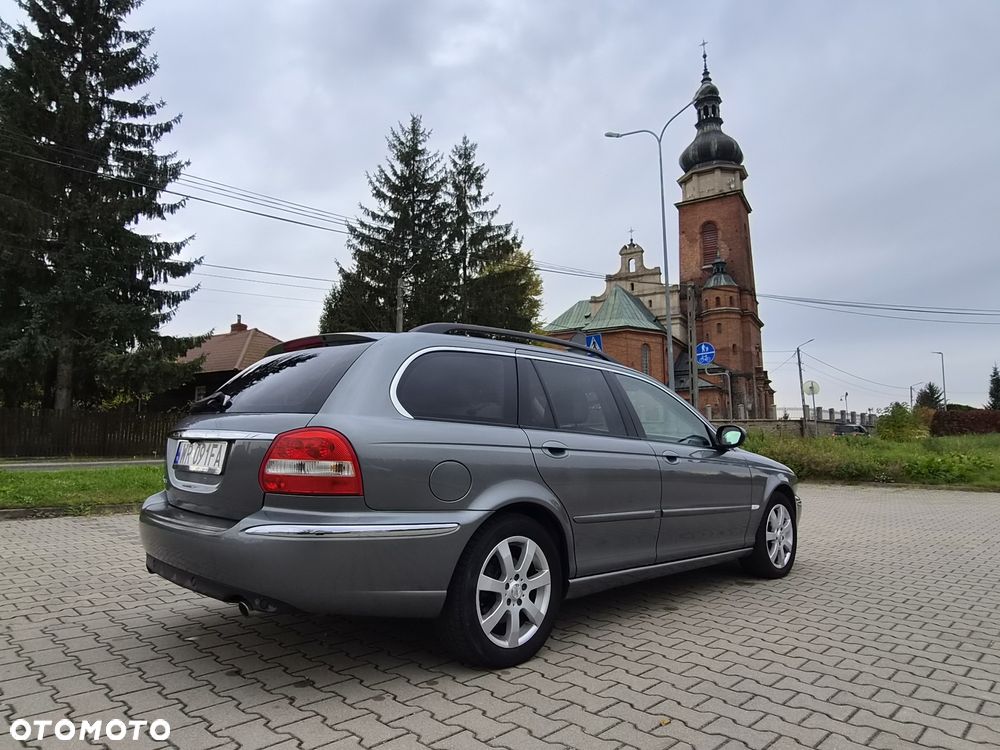 Jaguar X-Type - 1