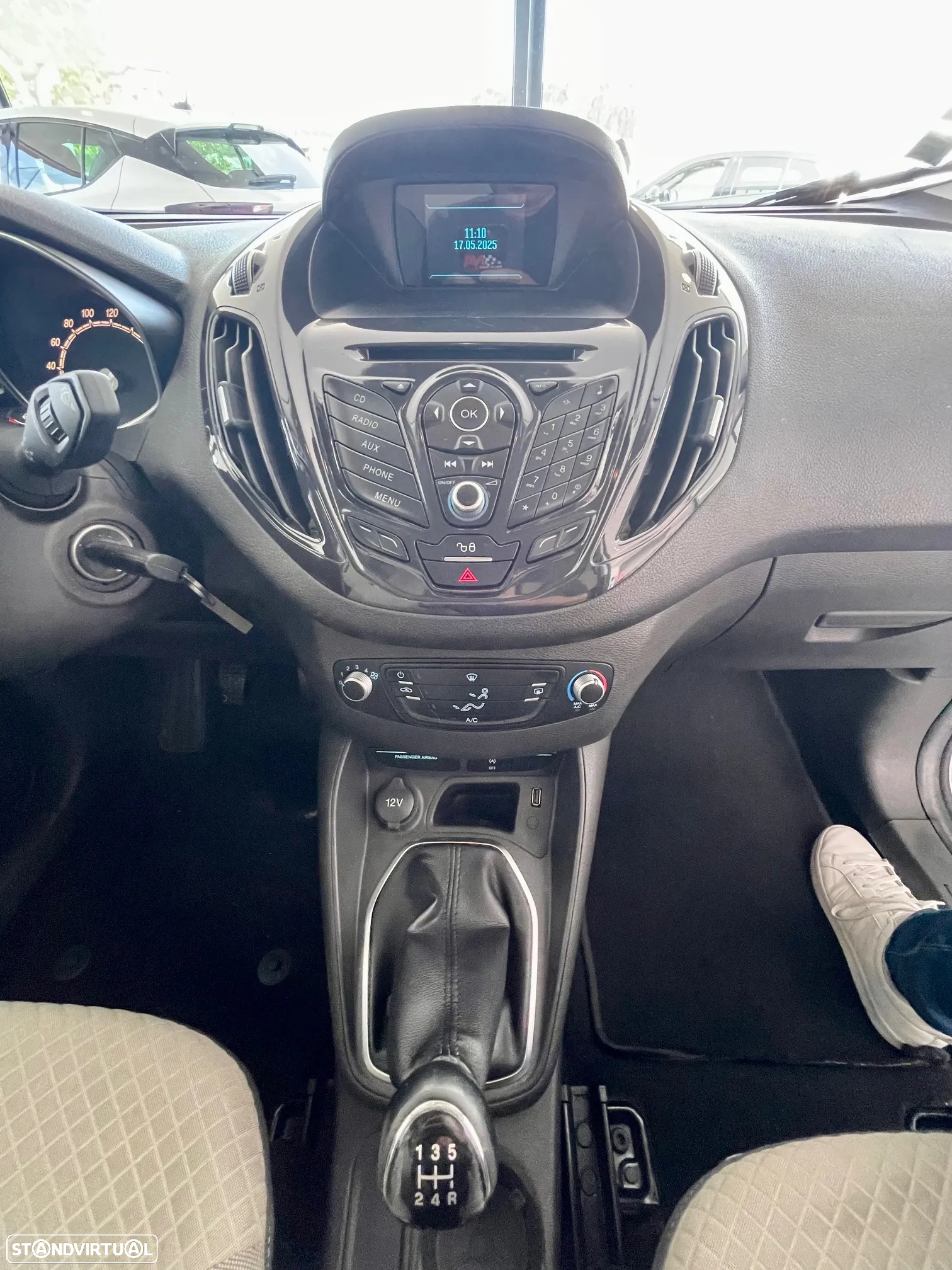 Ford Tourneo Courier 1.0 EcoBoost Titanium - 18