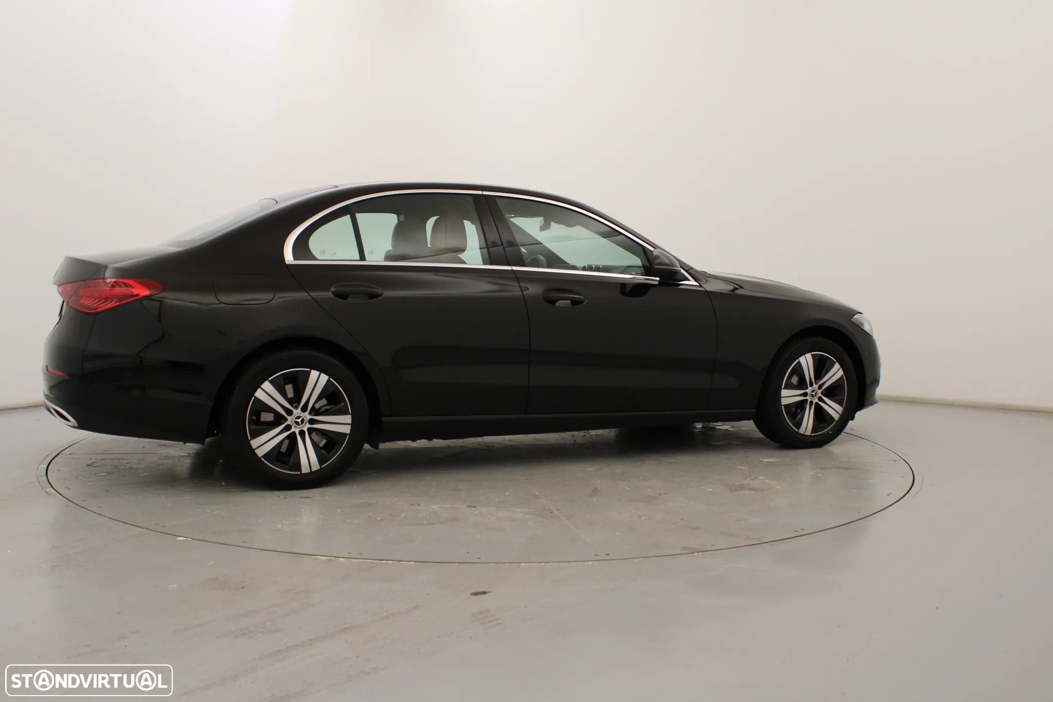 Mercedes-Benz C 300 e - 5