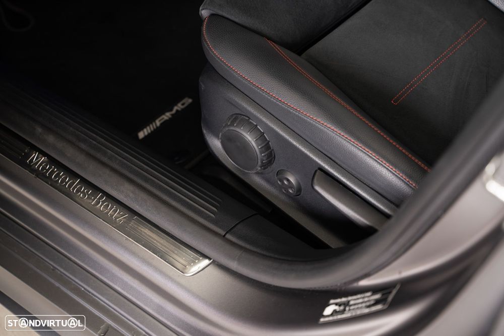 Mercedes-Benz CLA 250 e Shooting Brake AMG Line - 16