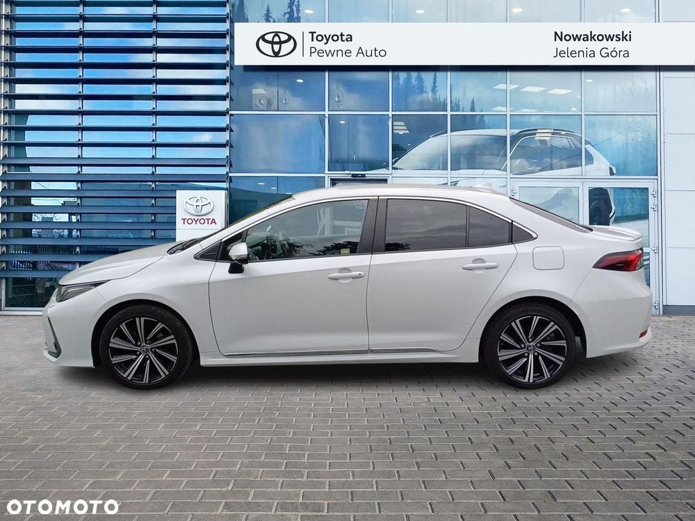 Toyota Corolla - 3