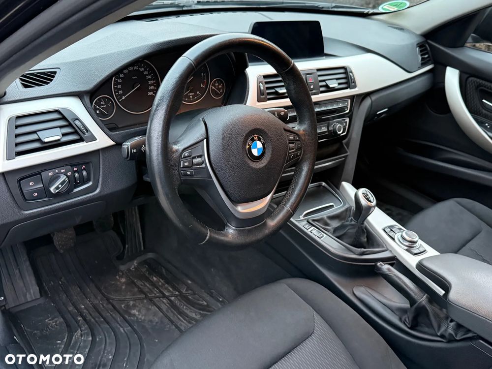 BMW Seria 3 320d Advantage - 14