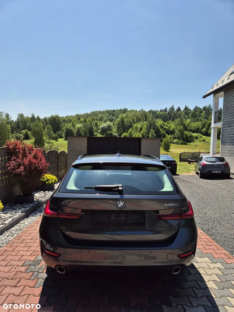 BMW Seria 3 330e xDrive Sport Line - 6