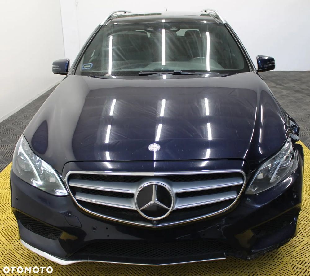 Mercedes-Benz Klasa E 300 T CDI DPF BlueEFFICIENCY 7G-TRONIC Avantgarde - 9