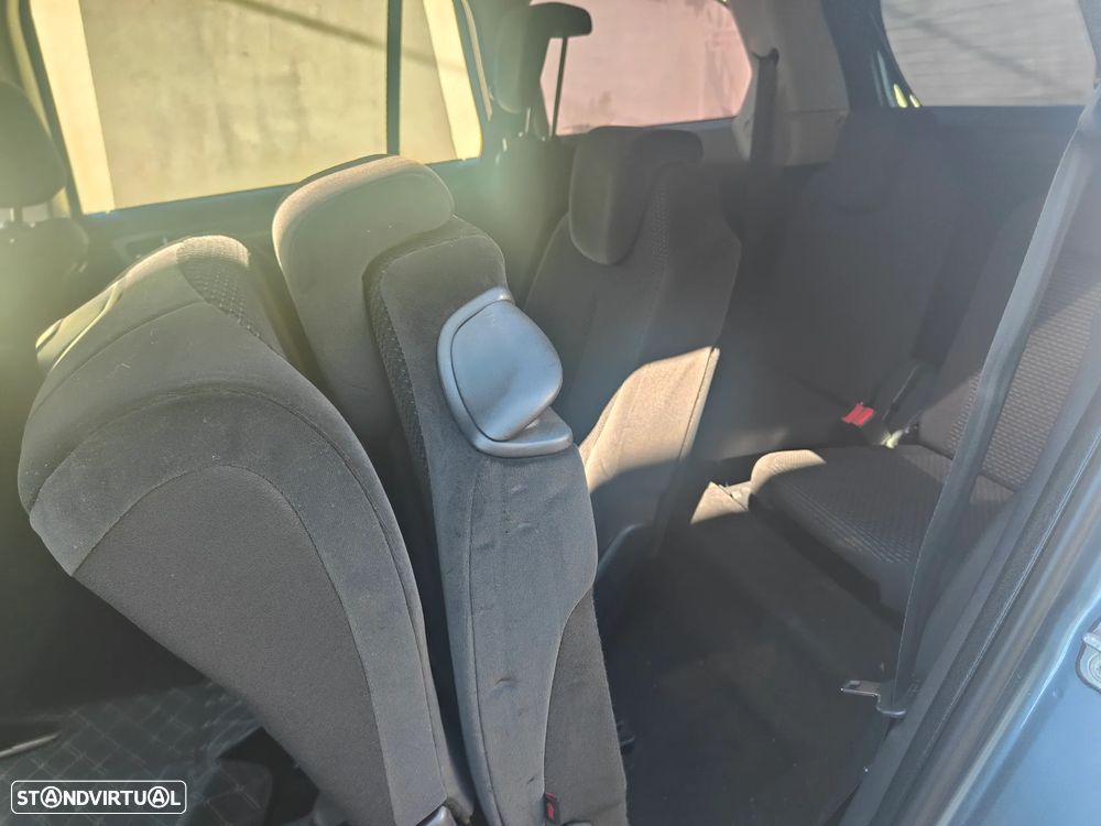 Citroën C4 Grand Picasso 1.6 HDi Exclusive - 23