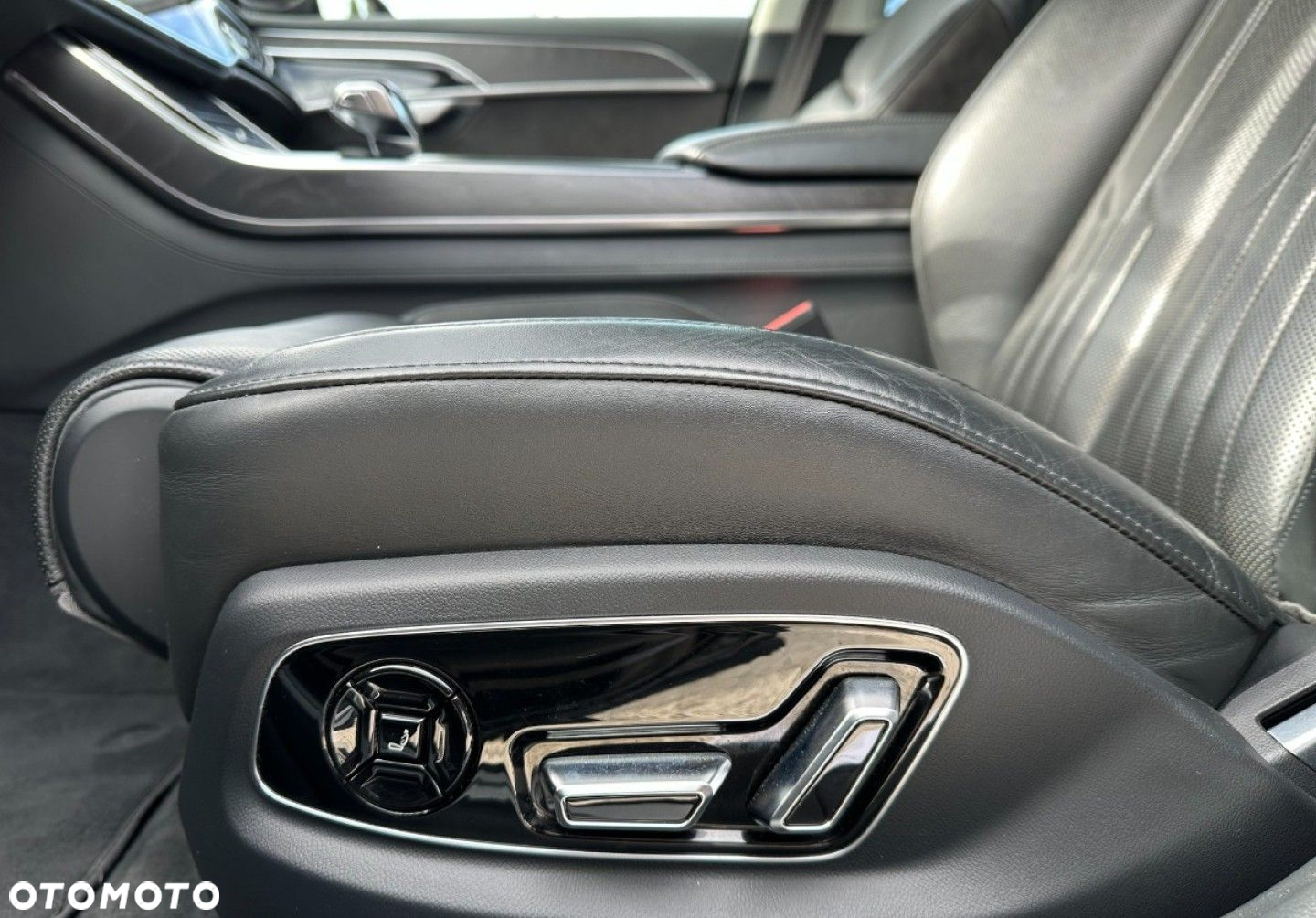 Audi A8 - 15