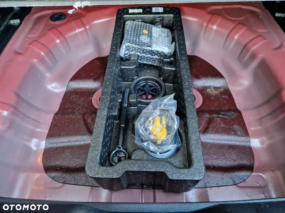 Kia XCeed - 38