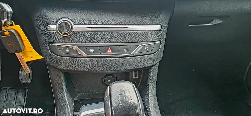 Peugeot 308 PureTech 110 Stop & Start Style - 14
