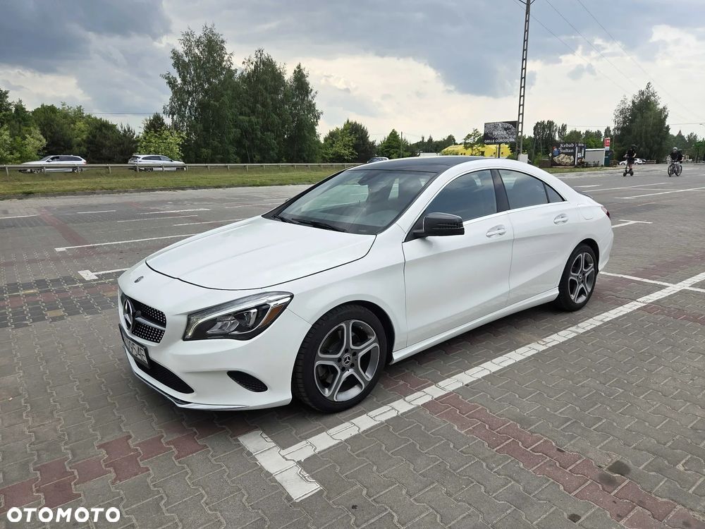 Mercedes-Benz CLA 250 4Matic 7G-DCT - 3
