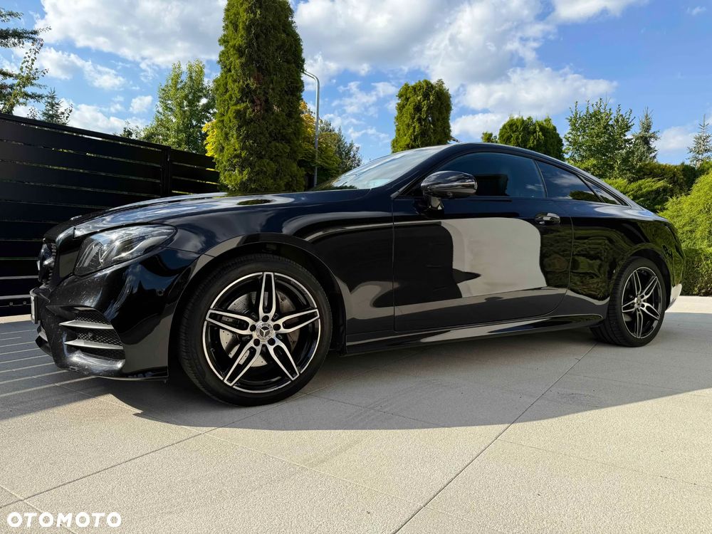 Mercedes-Benz Klasa E 220 d Coupe 4-Matic 9G-TRONIC - 6