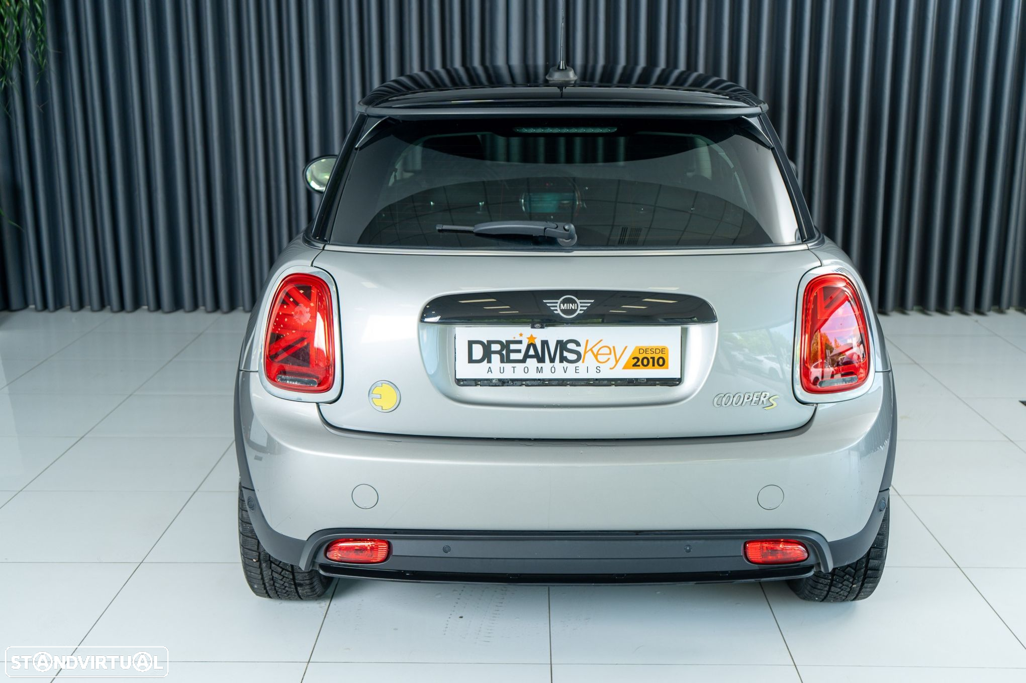 MINI 3 Portas Cooper SE Premium Essential - 3