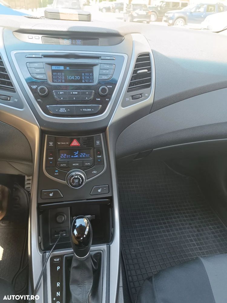 Hyundai Elantra 1.6 MPi Aut. Exclusive - 16
