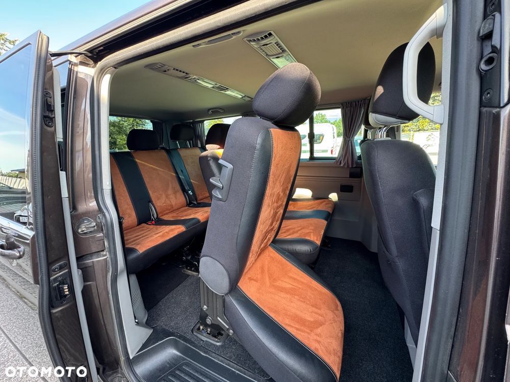 Volkswagen Caravelle - 9