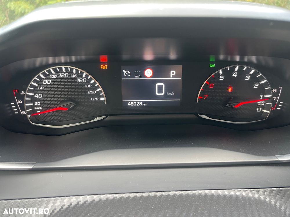 Peugeot 2008 PureTech 130 Stop&Start EAT6 Allure - 5
