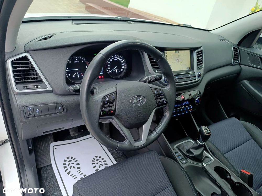 Hyundai Tucson blue 1.7 CRDi 2WD Passion Plus - 26