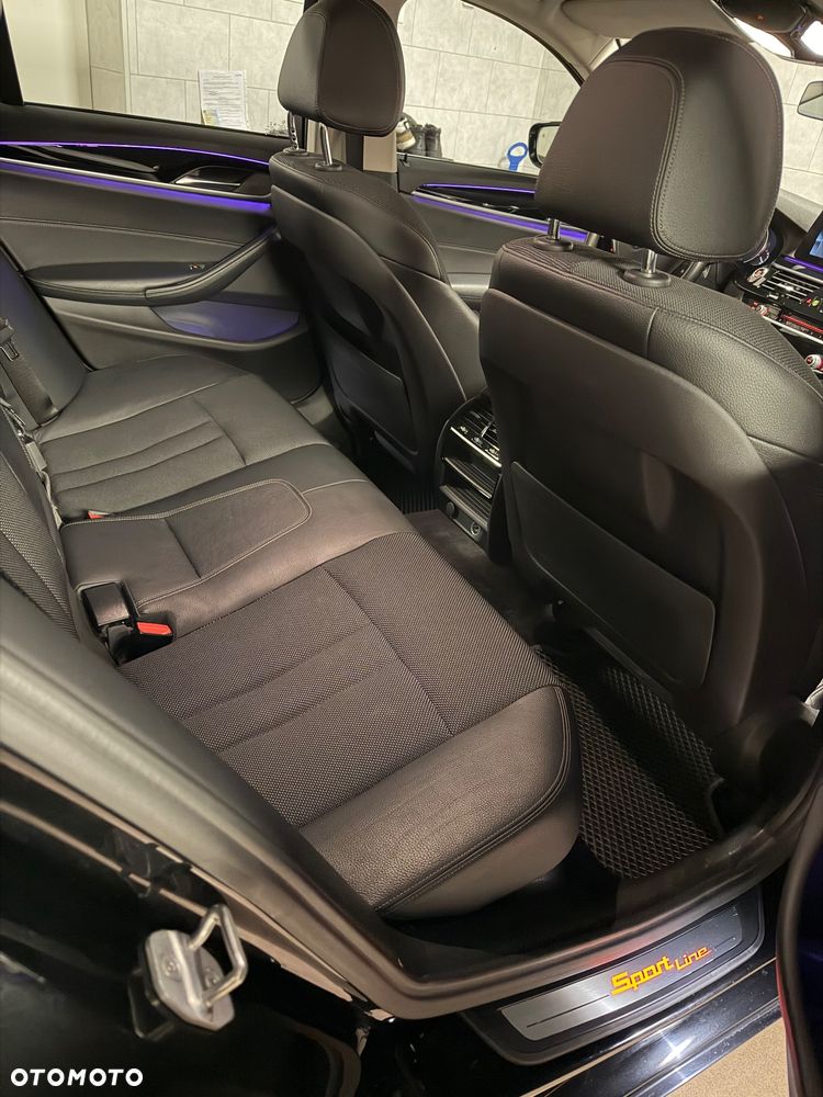 BMW Seria 5 520d xDrive Sport Line - 14