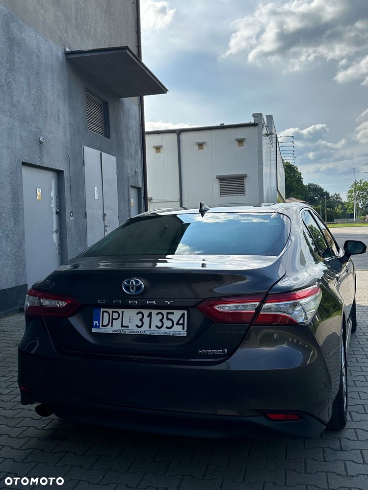 Toyota Camry 2.5 Hybrid Executive CVT - 4