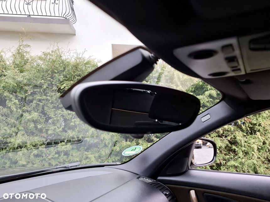 BMW Seria 1 120d DPF Edition Lifestyle - 36