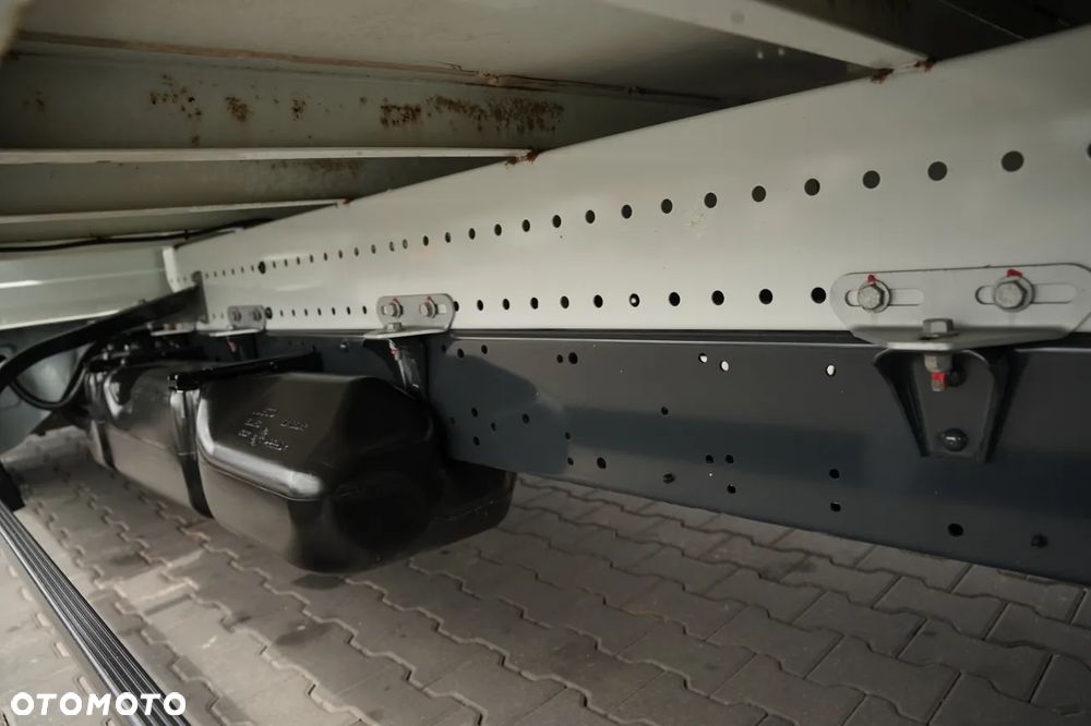 Iveco DAILY 35-160 / SKRZYNIOWY 4 M / MANUAL / BLIŹNIAK / 2020 / SPROWADZONY - 13