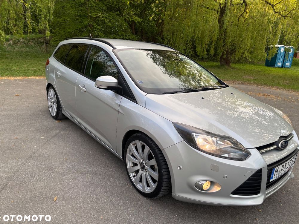 Ford Focus 1.6 TDCi DPF Start-Stopp-System SYNC Edition - 4
