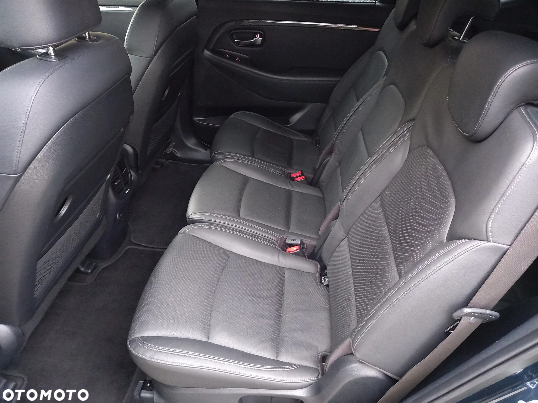 Kia Carens 1.7 CRDi Business Line 7os - 12
